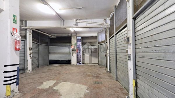 box auto in vendita a Roma in zona Aurelio