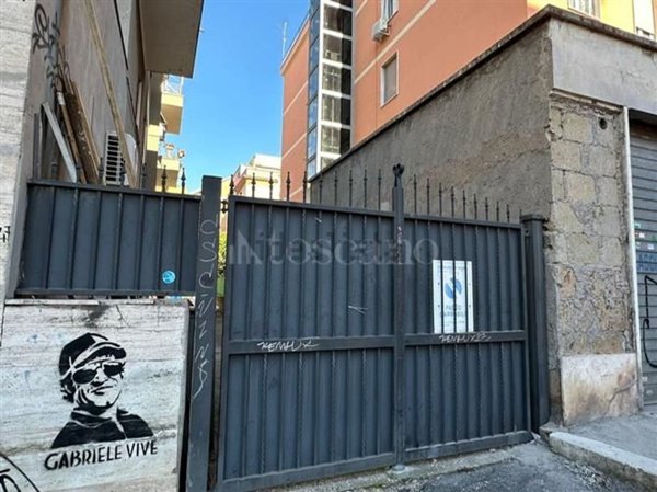 box auto in vendita a Roma in zona Prenestino-Centocelle