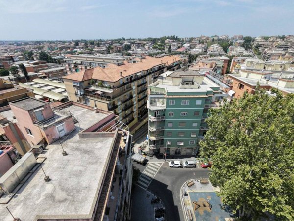 appartamento in vendita a Roma in zona Gianicolense