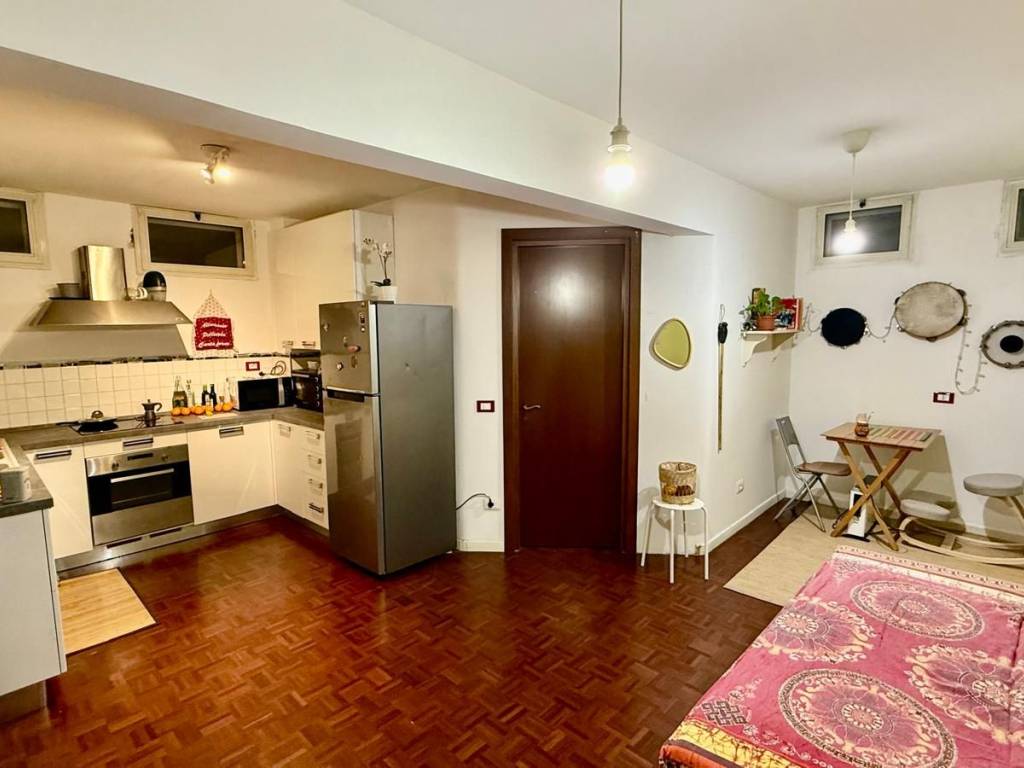 appartamento in vendita a Roma in zona Ostiense