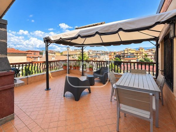 appartamento in vendita a Roma in zona Tor Bella Monaca