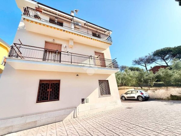 appartamento in vendita a Roma in zona Castel di Leva