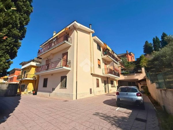 appartamento in vendita a Roma in zona Castel di Leva