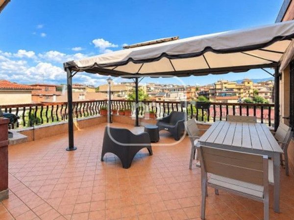 appartamento in vendita a Roma in zona Tor Bella Monaca