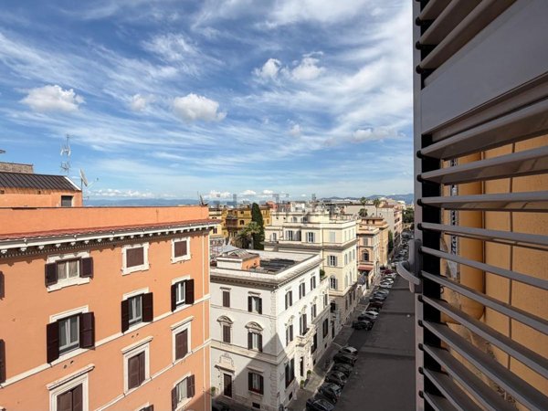 appartamento in vendita a Roma in zona Castro Pretorio