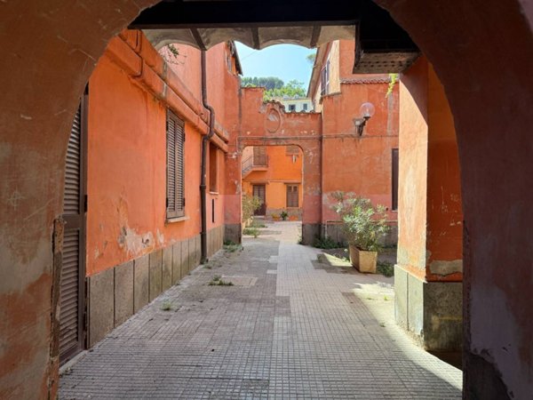 appartamento in vendita a Roma in zona Trastevere