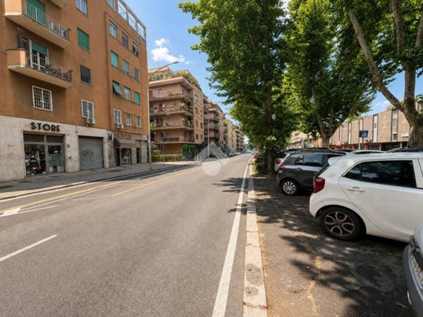 box auto in vendita a Roma in zona Monte Sacro/Talenti