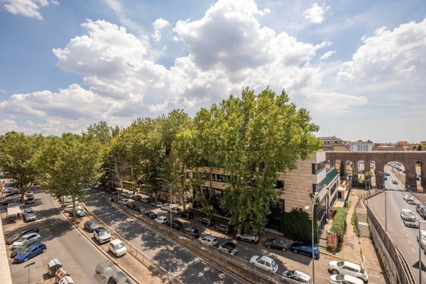 appartamento in vendita a Roma in zona Prenestino-Labicano