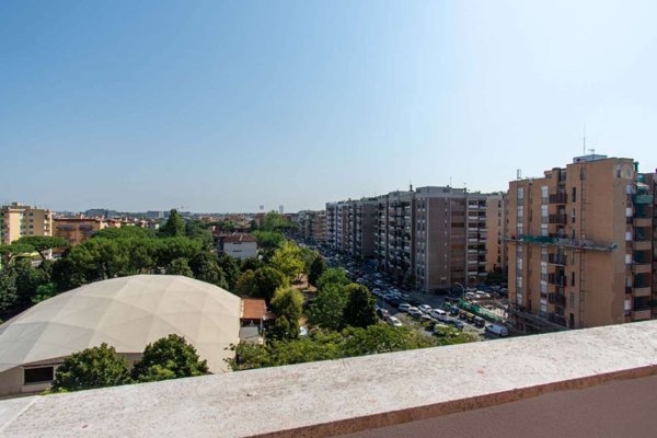 appartamento in vendita a Roma in zona Ardeatino