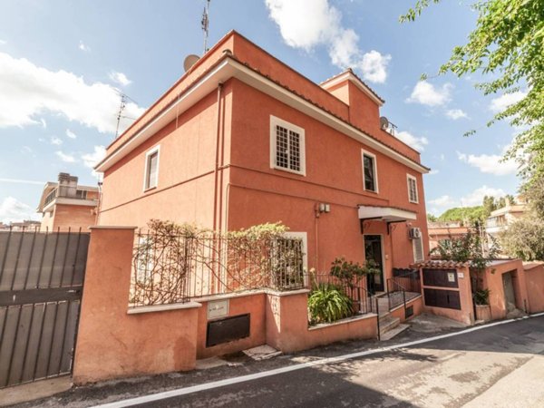 appartamento in vendita a Roma