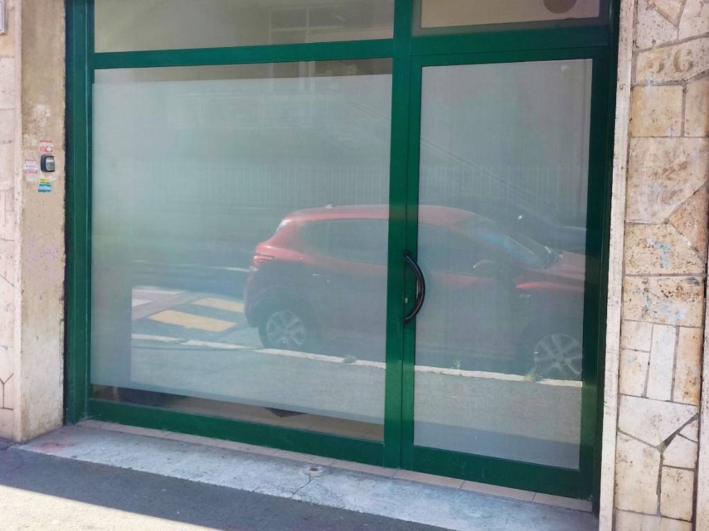 negozio in vendita a Roma
