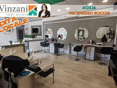 locale commerciale in vendita a Roma in zona Acilia