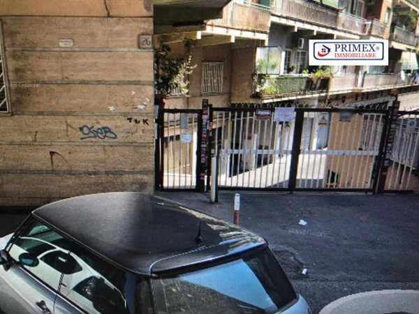 box auto in vendita a Roma in zona Prenestino-Labicano