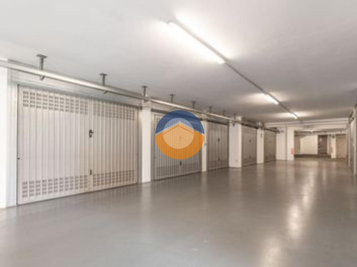 locale di sgombero in vendita a Roma in zona Finocchio