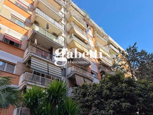 appartamento in vendita a Roma in zona Collatino