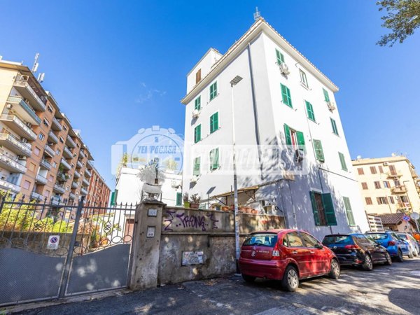 appartamento in vendita a Roma in zona Prenestino-Labicano