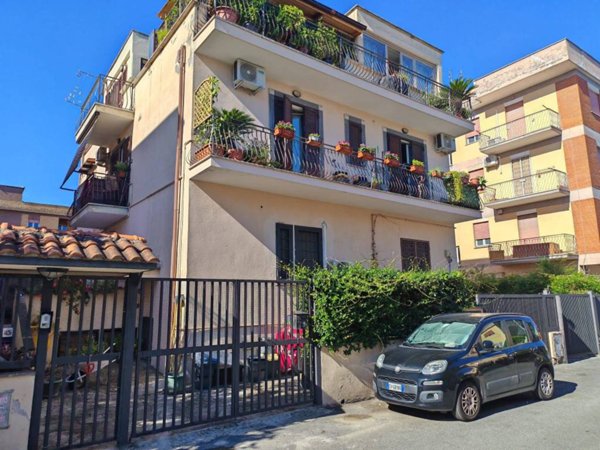 appartamento in vendita a Roma