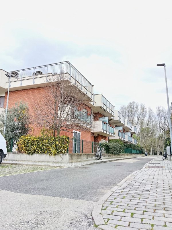 appartamento in vendita a Roma in zona Infernetto
