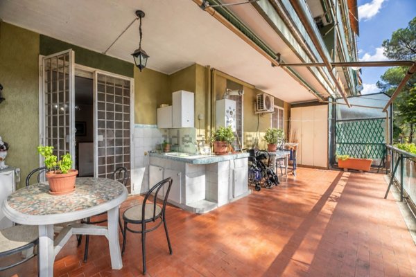 appartamento in vendita a Roma in zona Tor Bella Monaca