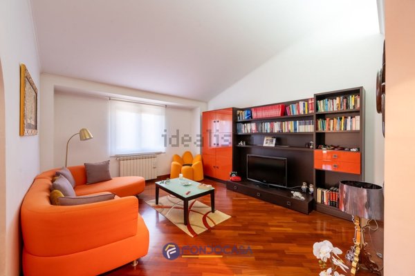 appartamento in vendita a Roma in zona Colle Prenestino