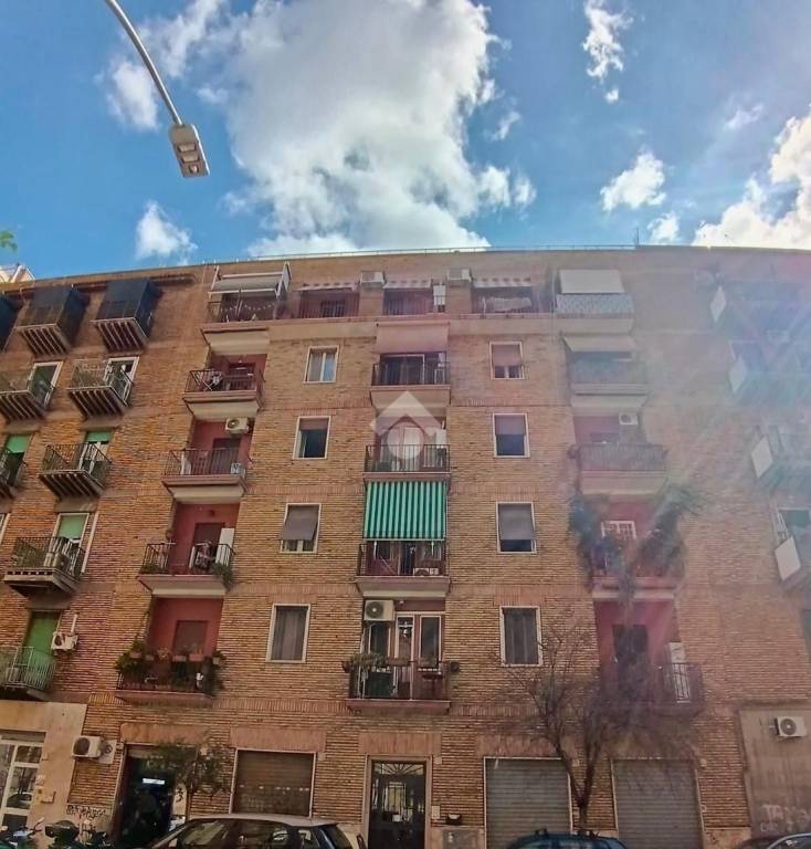 appartamento in vendita a Roma in zona Prenestino-Labicano