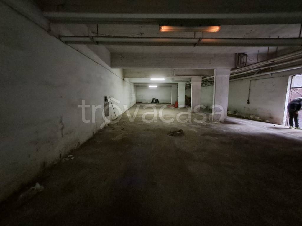 locale di sgombero in vendita a Roma in zona Collatino
