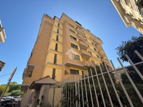 appartamento in vendita a Roma in zona Portuense