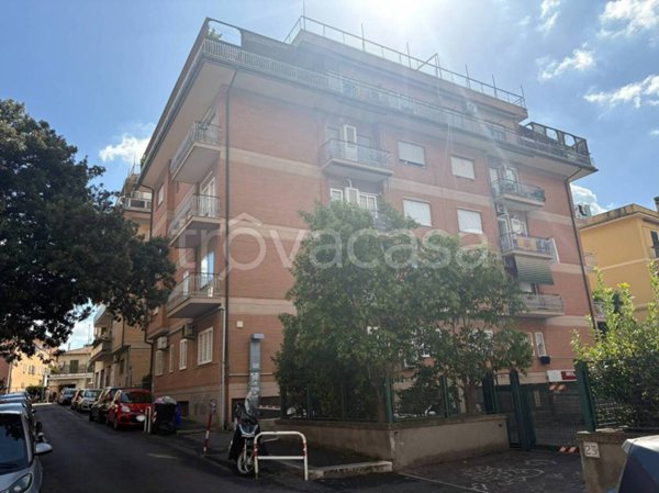 appartamento in vendita a Roma in zona Casalotti