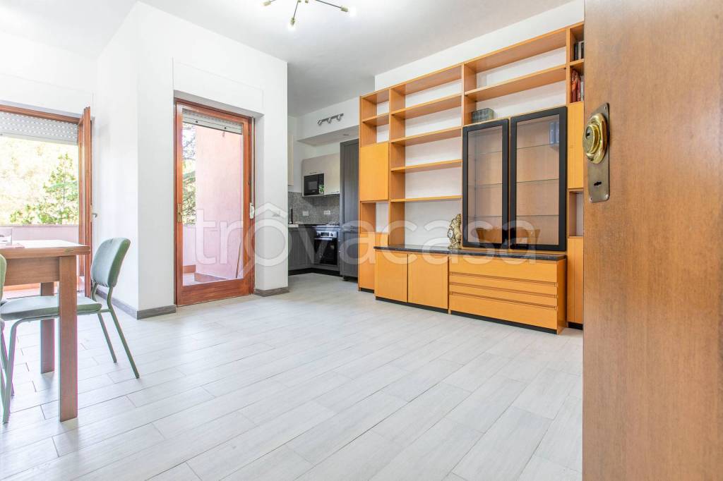 appartamento in vendita a Roma in zona Spinaceto
