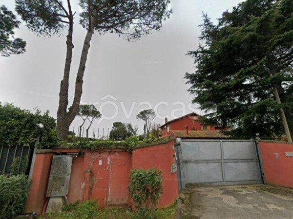 casa indipendente in vendita a Roma in zona Valle Muricana