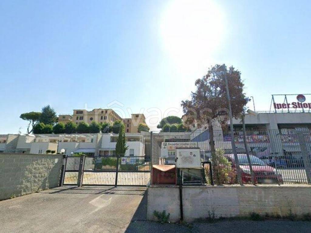 appartamento in vendita a Roma in zona Alessandrino