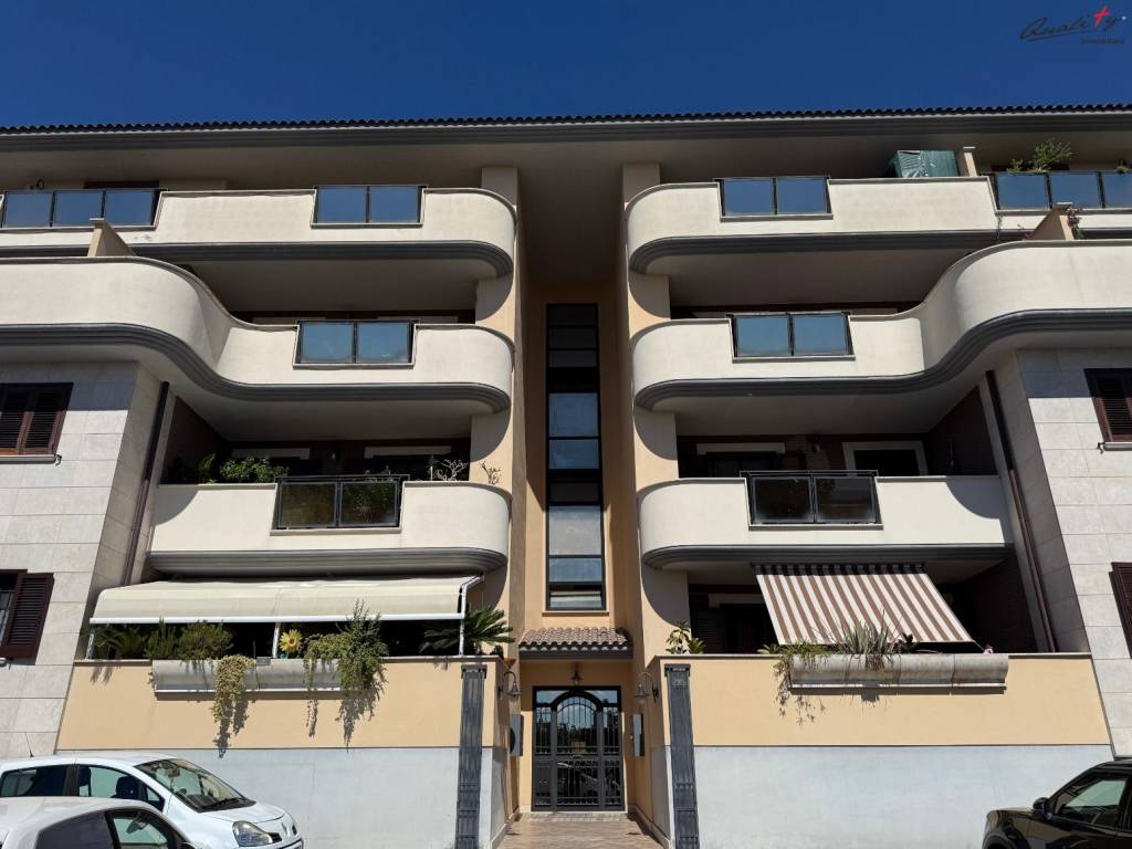appartamento in vendita a Roma in zona Selva Candida