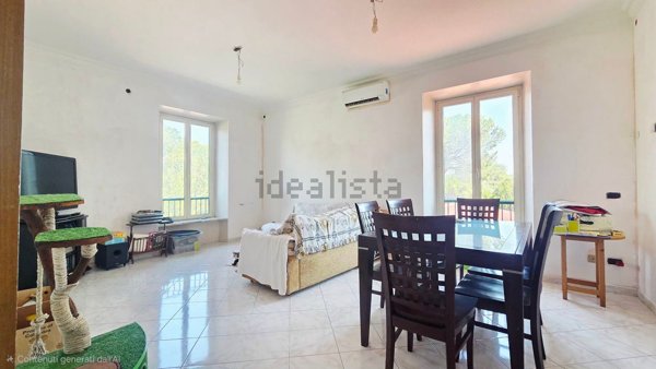 appartamento in vendita a Roma in zona Ostiense