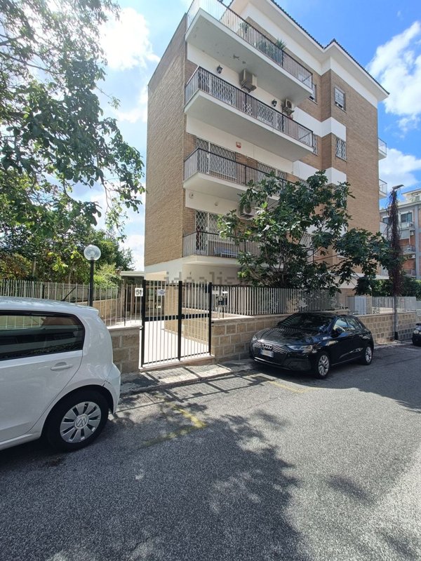 appartamento in vendita a Roma