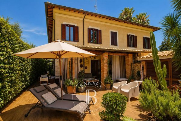 casa indipendente in vendita a Roma in zona La Pisana