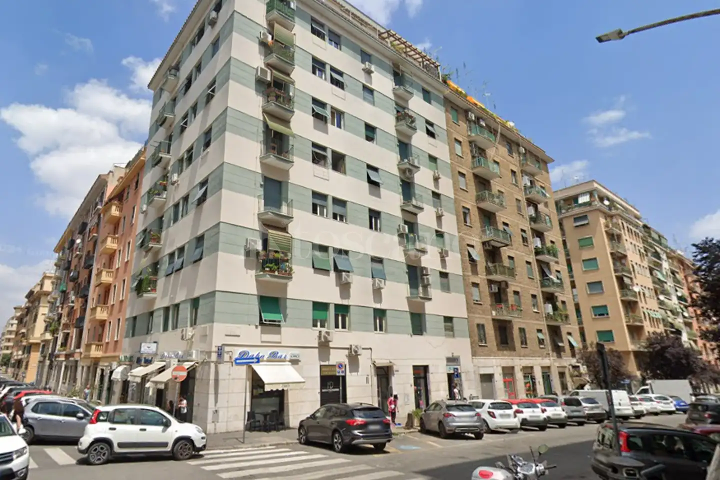 appartamento in vendita a Roma in zona Tuscolano