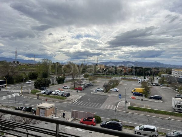 appartamento in vendita a Roma in zona Settecamini