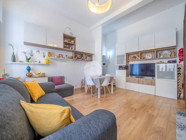 appartamento in vendita a Roma in zona Appio Latino