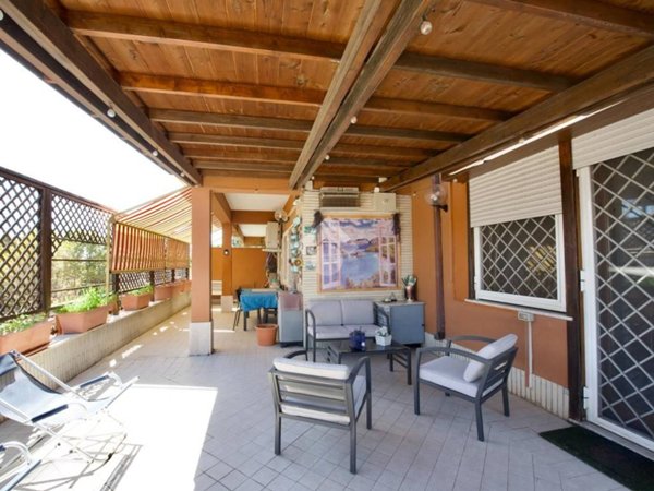 appartamento in vendita a Roma in zona Ostia