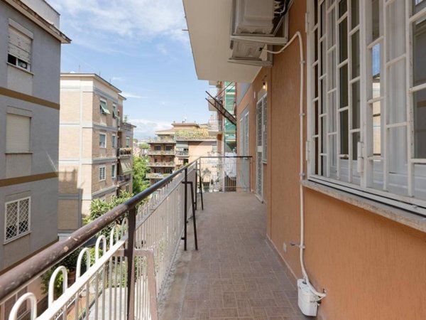 appartamento in vendita a Roma in zona Gianicolense