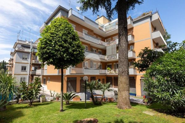 appartamento in vendita a Roma in zona Gianicolense