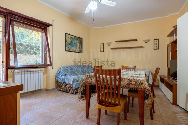 appartamento in vendita a Roma in zona Ostia