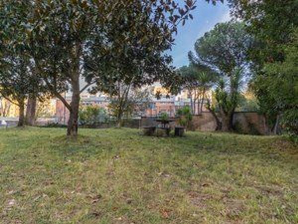 appartamento in vendita a Roma in zona Labaro