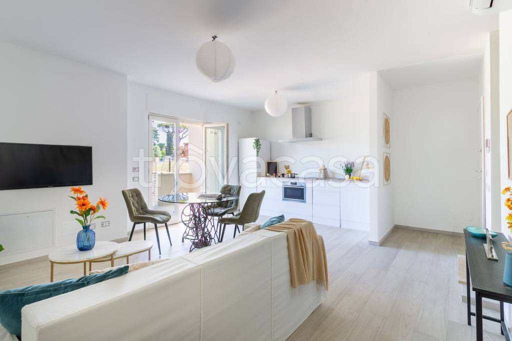 casa indipendente in vendita a Roma
