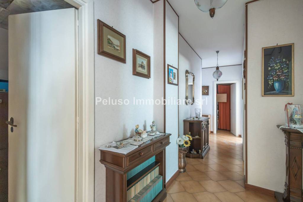 appartamento in vendita a Roma in zona Don Bosco