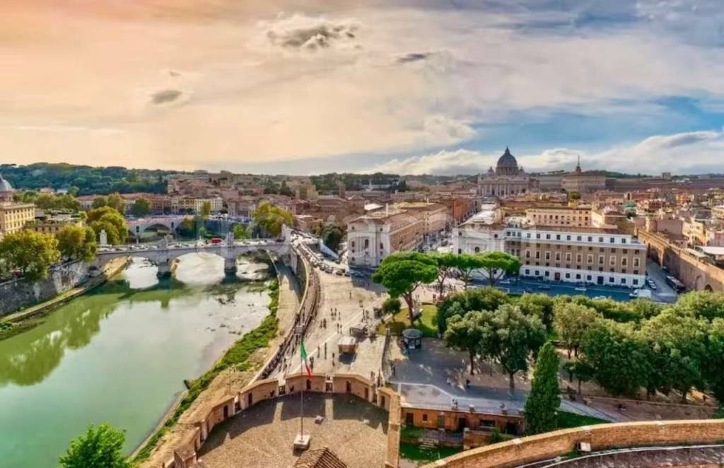 appartamento in vendita a Roma in zona Rione Monti/Campitelli