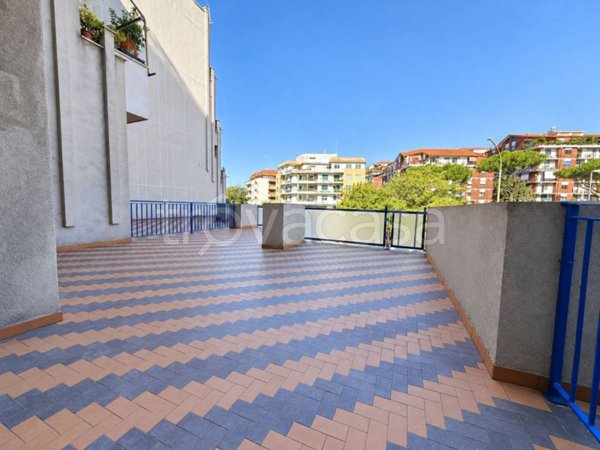 appartamento in vendita a Roma in zona EUR