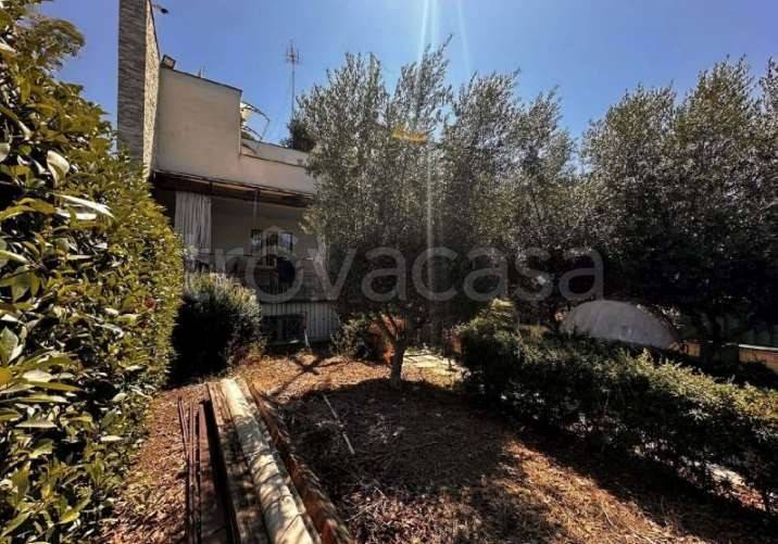 appartamento in vendita a Roma in zona Alessandrino