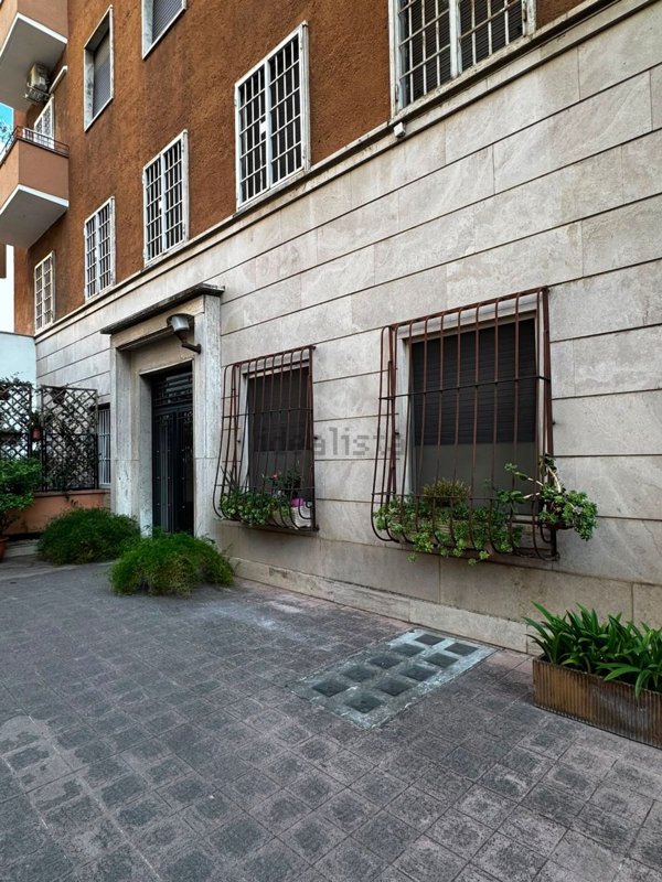 appartamento in vendita a Roma in zona Della Vittoria