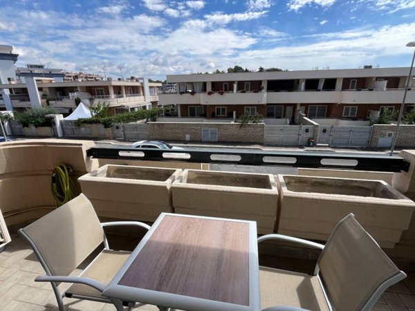 appartamento in vendita a Roma in zona Mezzocammino